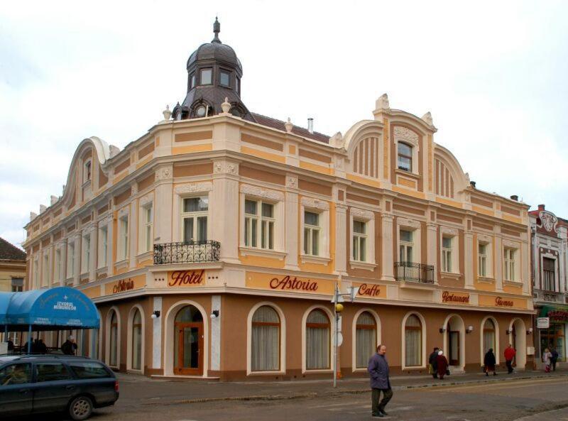 Hotel Astoria Satu Mare Exterior foto